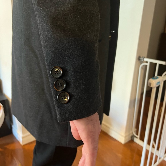 Men’s Hugo Boss wool coat- size 42 - charcoal - Picture 7 of 10